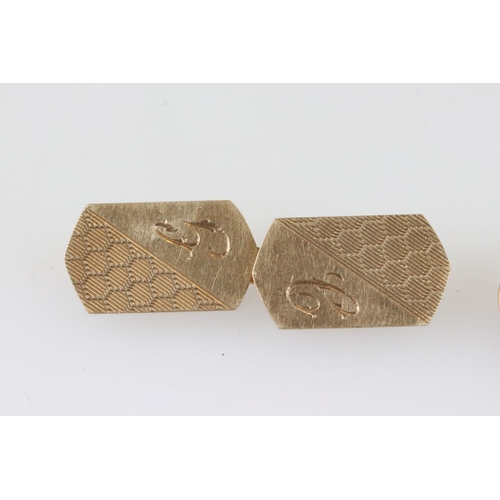 228A - Two fully hallmarked 9ct gold cuff links, weight approx 4.5g