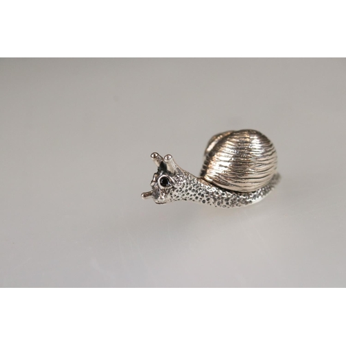 262 - Silver snail pillbox