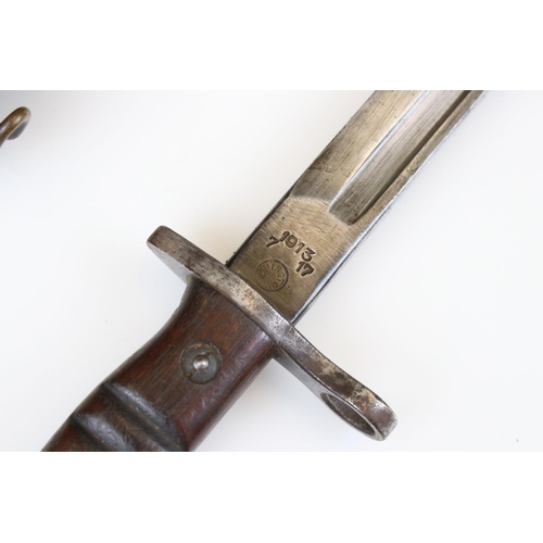 277 - A World War One American Remington Pattern 1913 Bayonet, Scabbard And Frog, US Issue. This is a patt... 