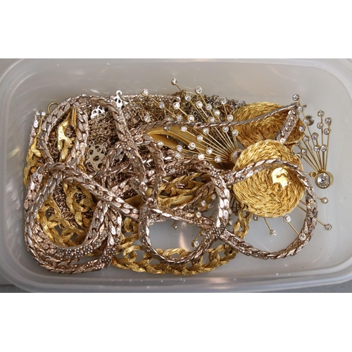 295 - Large collection of assorted fashion and costume jewellery etc