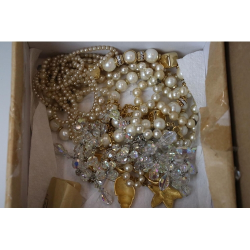 295 - Large collection of assorted fashion and costume jewellery etc