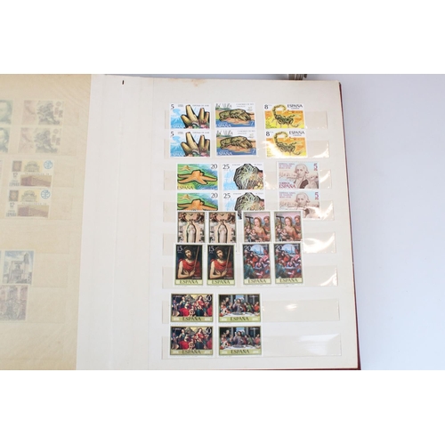 322 - A large collection of mainly mint Spanish / Spain stamps contained within two stock albums.