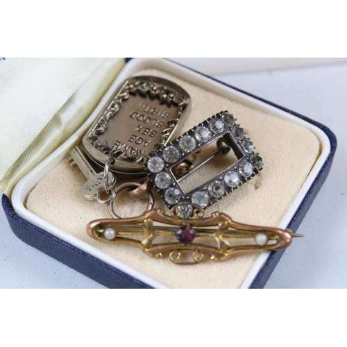 329 - A collection of mixed vintage and contemporary costume jewellery together with a fully hallmarked st... 