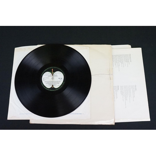 121 - Vinyl - 5 The Beatles LP's to include The White Album No. 0298065 top loader sleeve has tape repairs... 