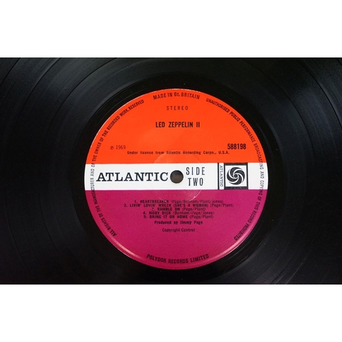 37 - Vinyl - Led Zeppelin - Led Zeppelin II (UK 1969 1st pressing, Atlantic Records, 588198), original wi... 