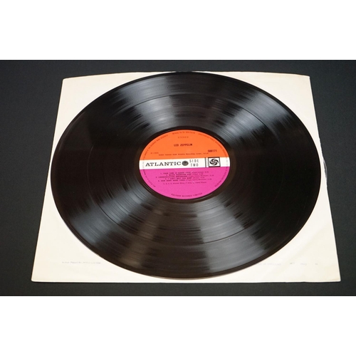 51 - Vinyl - Led Zeppelin self titled LP on Atlantic 588171 version 6.  Plum Atlantic labels. Sleeve Vg+ ... 