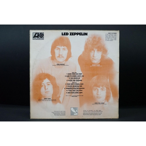 51 - Vinyl - Led Zeppelin self titled LP on Atlantic 588171 version 6.  Plum Atlantic labels. Sleeve Vg+ ... 