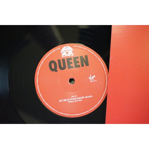 60 - Vinyl - 2 Queen LP box sets to include Queen Forever 180gm 4 LP & 1 single sided 12