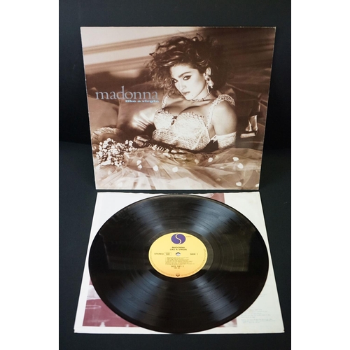 68 - Vinyl - 4 Madonna LP's to include Tokyo 1987 (PARA290LP) Ex-/Ex, The Universal 1985 Radio Broadcast ... 