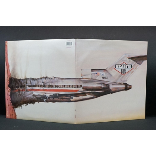 85 - Vinyl - 2 Beastie Boys LP's to include Licensed To Ill on Def Jam 450062-1 Ex, and Paul's Boutique U... 