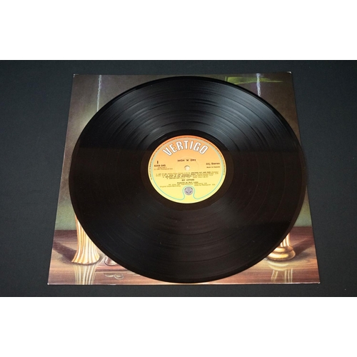 92 - Vinyl - 3 Def Leppard LP's to include On Through The Night (Vertigo 9102040) gold promo stamp to rea... 