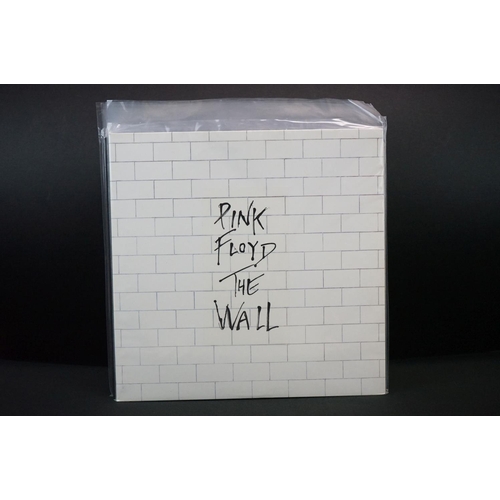 94 - Vinyl - 16 Pink Floyd & Related LP's including some private pressings, live albums, and orchestral i... 