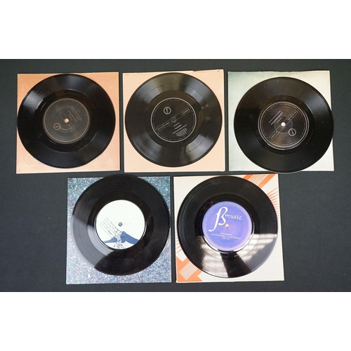 236 - Vinyl - Joy Division / New Order - 5 Original UK 7” singles & Flexi, to include : Joy Division - Lov... 