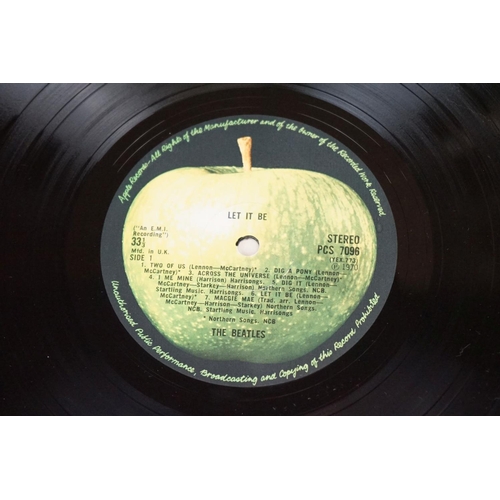 564 - Vinyl - 3 LP's to include The Beatles Let It Be export Parlophone sleeve (Vg+) vinyl Vg+ 3U/3U matri... 