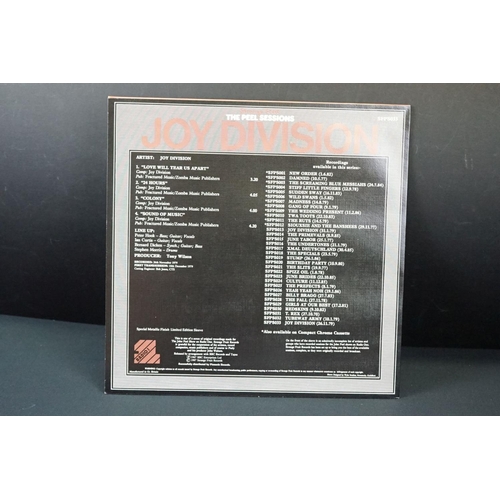 698 - Vinyl - Joy Division - 2 Original UK albums + 4 Original UK 12” singles, to include: Closer (1980, U... 