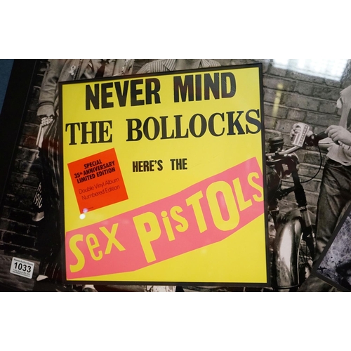 1033 - Memorabilia / Autographs - The Sex Pistols - Framed and glazed presentation featuring the signature ... 