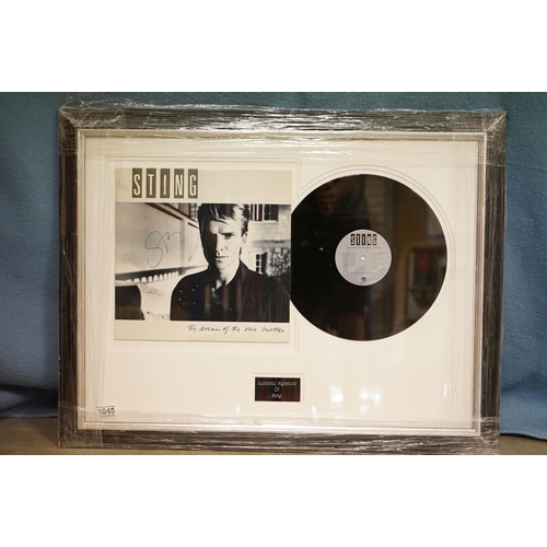 1045 - Memorabilia & Autograph - Framed and glazed presentation featuring a copy of The Dream Of Blue Turtl... 