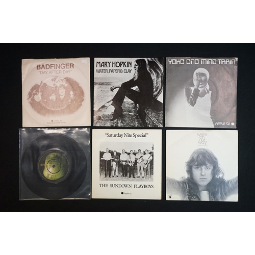 11A - Vinyl - Near complete collection of Apple Records single releases featuring demos, promos and foreig... 