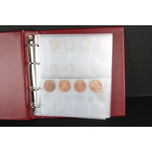 223 - A collection of mainly British decimal coins to include a good quantity of collectable £2 coins.