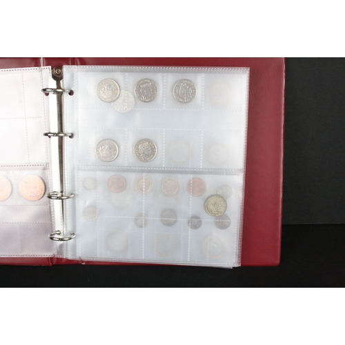 223 - A collection of mainly British decimal coins to include a good quantity of collectable £2 coins.