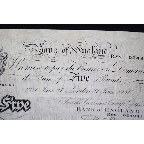 122 - A British Bank of England white Five Pound Banknote, serial No.R88 024941, Dated 27th June 1950.