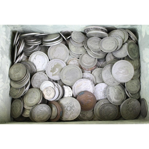 138 - A good collection of British pre 1947 silver coins together with a collection of commemorative and f... 