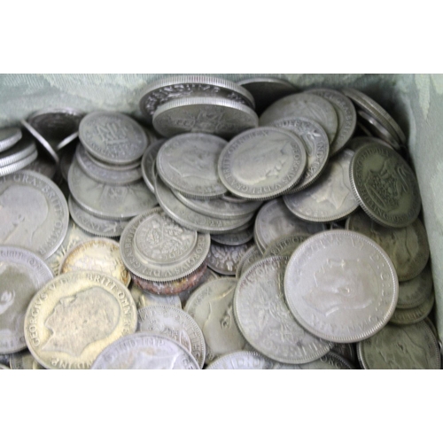 138 - A good collection of British pre 1947 silver coins together with a collection of commemorative and f... 