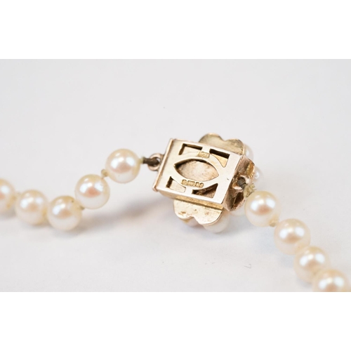 102 - Pearl single strand 9ct yellow gold necklace, pearl cluster tongue and box clasp, length approx 52cm... 