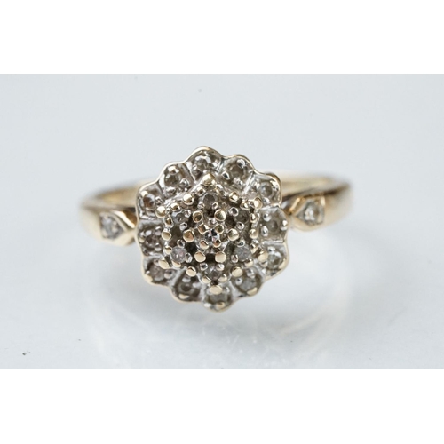 107 - Three 9ct yellow gold dress rings, comprising a diamond three tier cluster ring, ring size P½; a pea... 