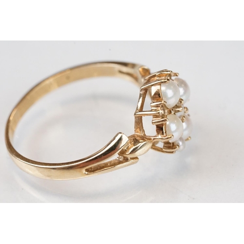 107 - Three 9ct yellow gold dress rings, comprising a diamond three tier cluster ring, ring size P½; a pea... 