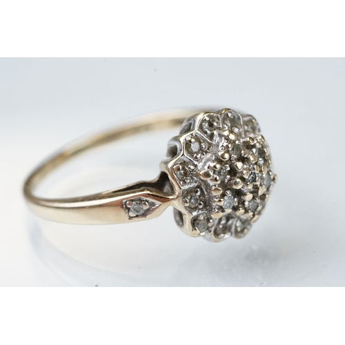 107 - Three 9ct yellow gold dress rings, comprising a diamond three tier cluster ring, ring size P½; a pea... 