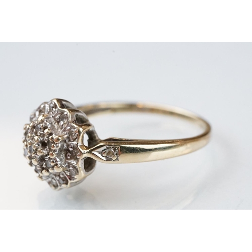 107 - Three 9ct yellow gold dress rings, comprising a diamond three tier cluster ring, ring size P½; a pea... 