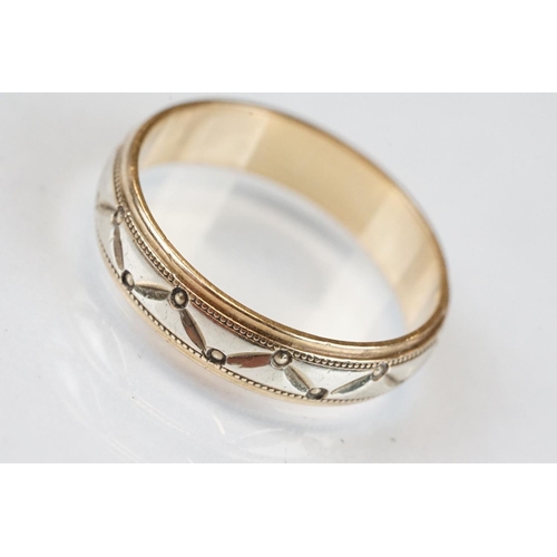 109 - Three 9ct yellow gold dress rings; to include 'mum' 9ct gold ring, size T; 9ct yellow and white gold... 