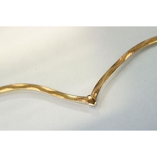 117 - 9ct yellow gold wishbone shaped necklace, bolt ring clasp, length approx 46cm