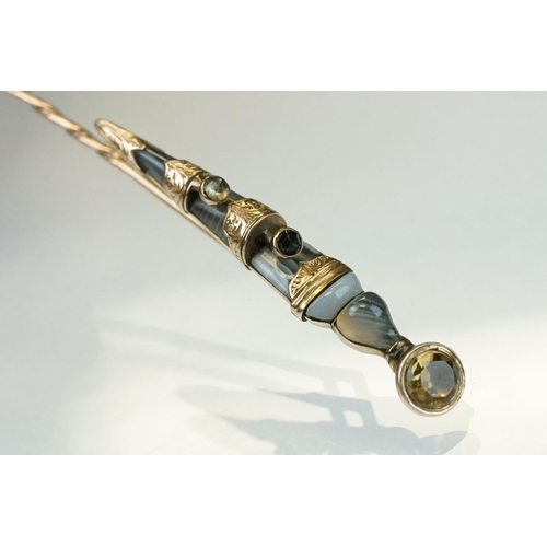 349 - Late 19th century gemstone unmarked rose gold stick pin modelled as a dirk set with blue lace agate,... 