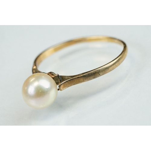 353 - Four paste set dress rings stamped 9ct, shell cameo 9ct yellow gold ring and a pearl 9ct yellow gold... 