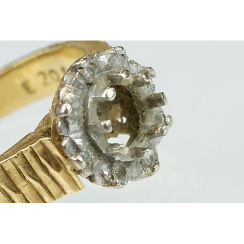 358 - 18ct yellow and white gold ring mount, stones missing