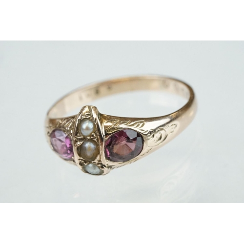 359 - 19th century garnet and pearl 9ct rose gold ring, two oval mixed cut garnets measuring approx 4.5mm ... 