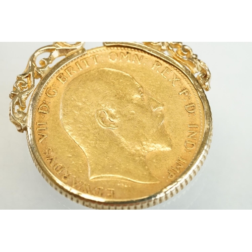 184 - Half sovereign coin, Edward VII, dated 1907, George and the Dragon back, 9ct gold scroll coin mount