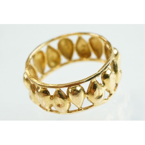 193 - Diamond 9ct yellow gold ring, twenty-three round brilliant cut diamonds, pavé set, tapered shoulders... 