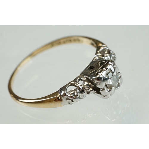 205 - Diamond solitaire 9ct yellow and white gold ring, the round brilliant cut diamond weighing approx 0.... 