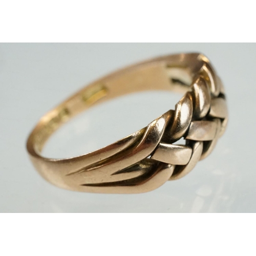 209 - Early 20th century 9ct rose gold keeper style plaited knot ring, tapered shoulders, hallmarked Chest... 