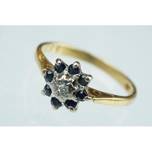 219 - Diamond 18ct yellow gold and platinum ring, the central round brilliant cut diamond weighing approx ... 