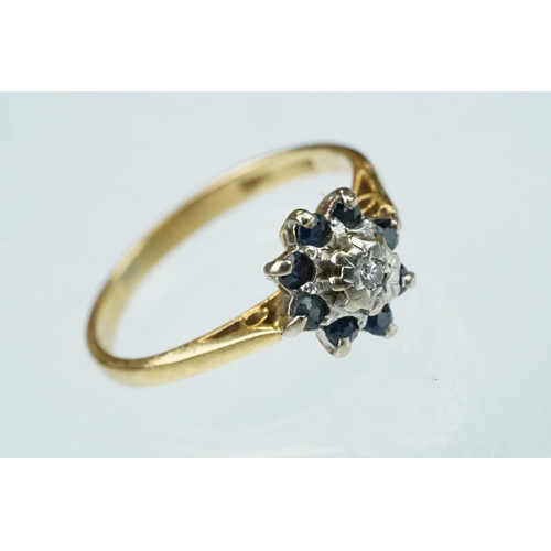 219 - Diamond 18ct yellow gold and platinum ring, the central round brilliant cut diamond weighing approx ... 