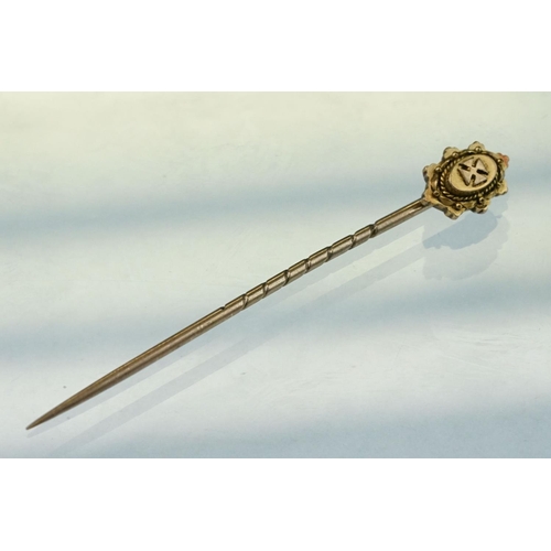 244 - Victorian diamond and pearl yellow and rose metal stick pin modelled as a sprig, small freshwater pe... 