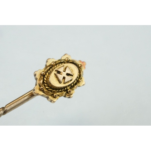 244 - Victorian diamond and pearl yellow and rose metal stick pin modelled as a sprig, small freshwater pe... 