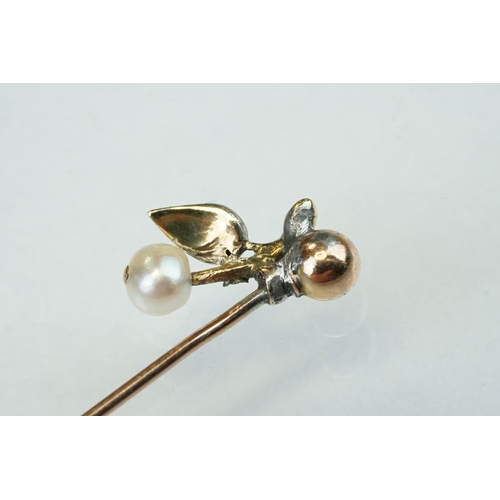 244 - Victorian diamond and pearl yellow and rose metal stick pin modelled as a sprig, small freshwater pe... 