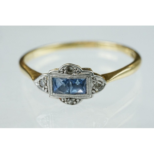 254 - Early 20th century sapphire and diamond 18ct yellow gold and platinum set ring, two square mixed cut... 