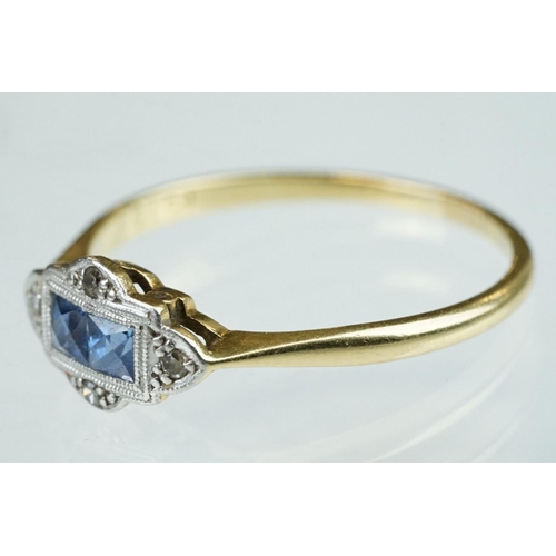 254 - Early 20th century sapphire and diamond 18ct yellow gold and platinum set ring, two square mixed cut... 