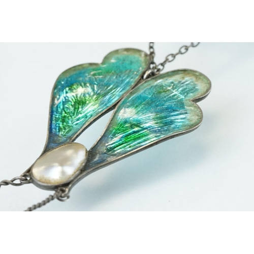 292 - Late 19th century / early 20th century blister pearl enamelled white metal Art Nouveau pendant neckl... 